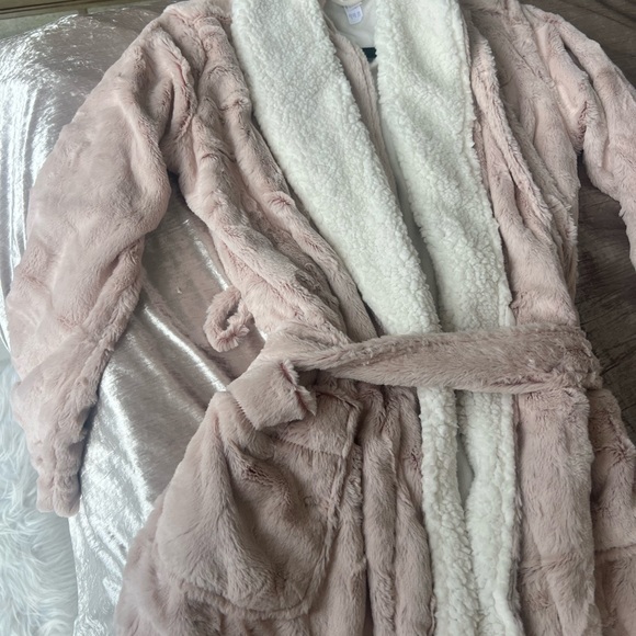 Plush Long Length Robe (Blush) - Picture 2 of 3